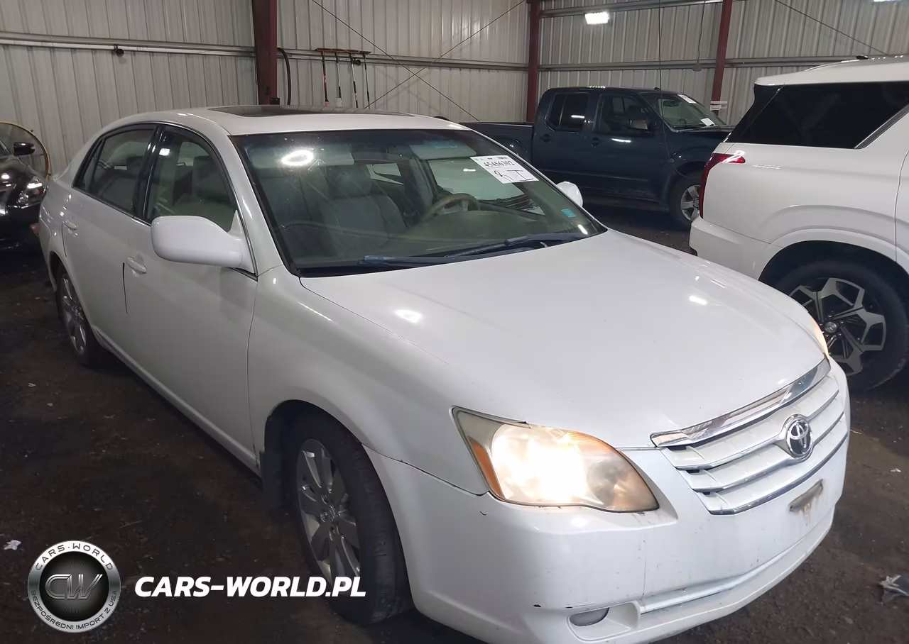 2005 Toyota Avalon Xls