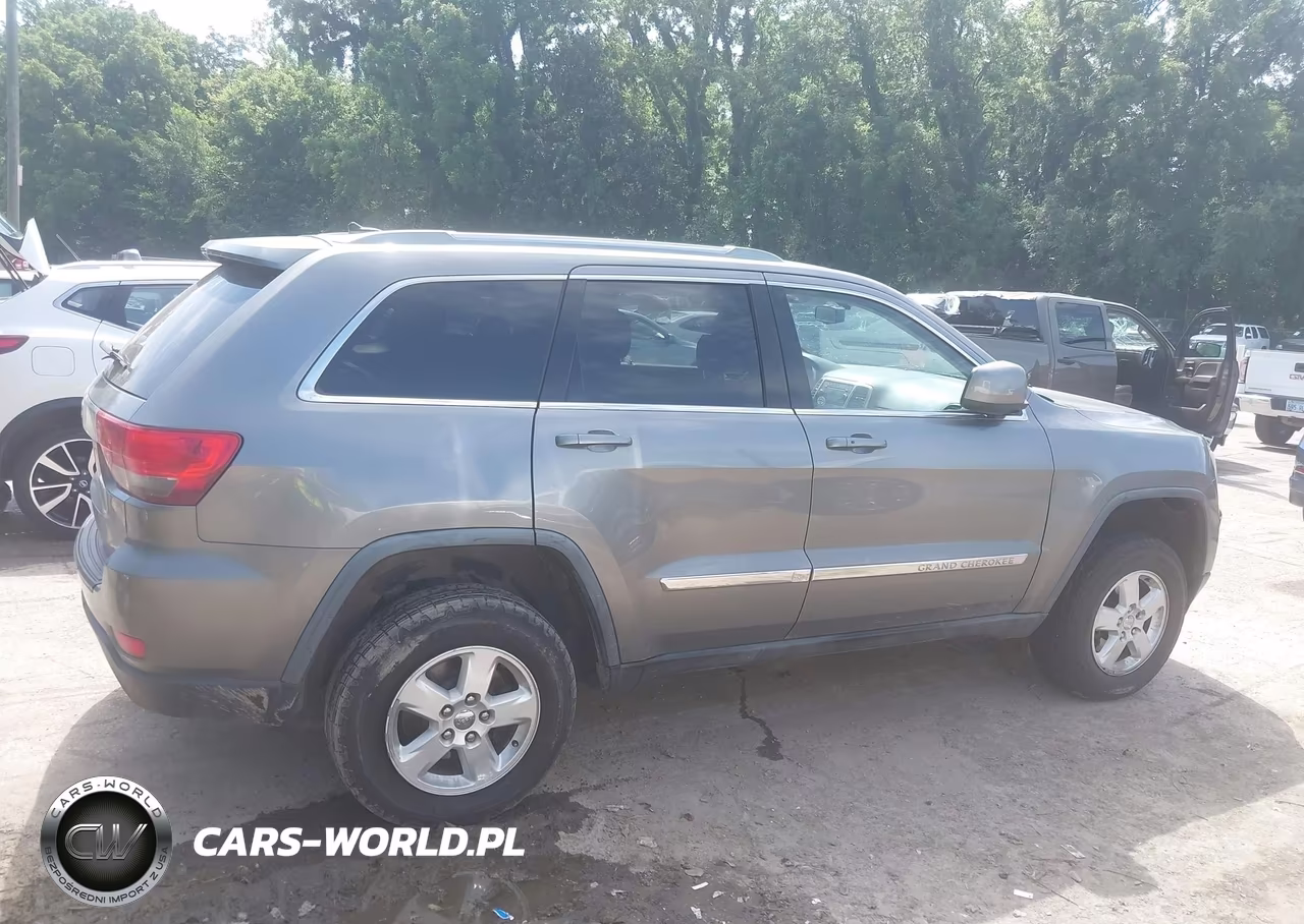 2011 Jeep Grand Cherokee Laredo VIN:1J4RR4GG5BC670808 - 14
