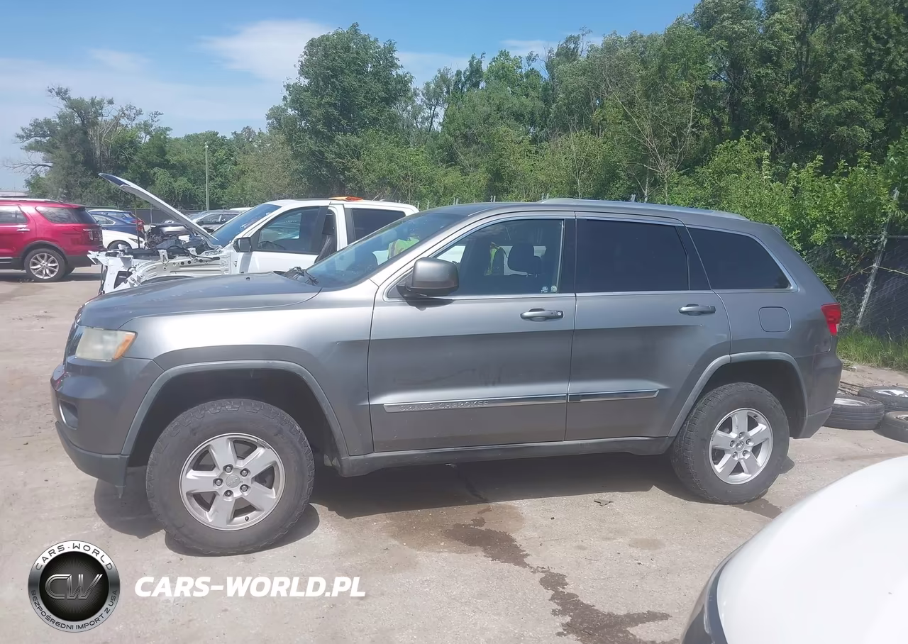 2011 Jeep Grand Cherokee Laredo VIN:1J4RR4GG5BC670808 - 15