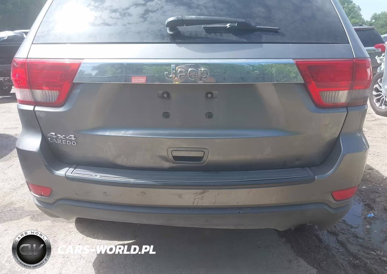 2011 Jeep Grand Cherokee Laredo VIN:1J4RR4GG5BC670808 - 6