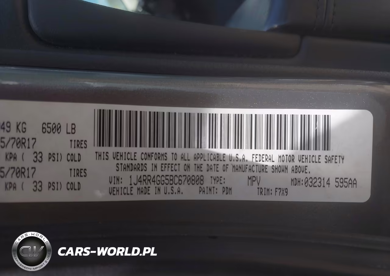 2011 Jeep Grand Cherokee Laredo VIN:1J4RR4GG5BC670808 - 9