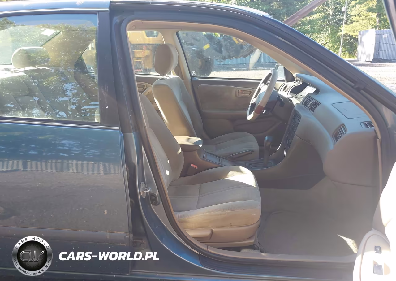 2001 Toyota Camry Ce VIN:4T1BG22K51U870055 - 5