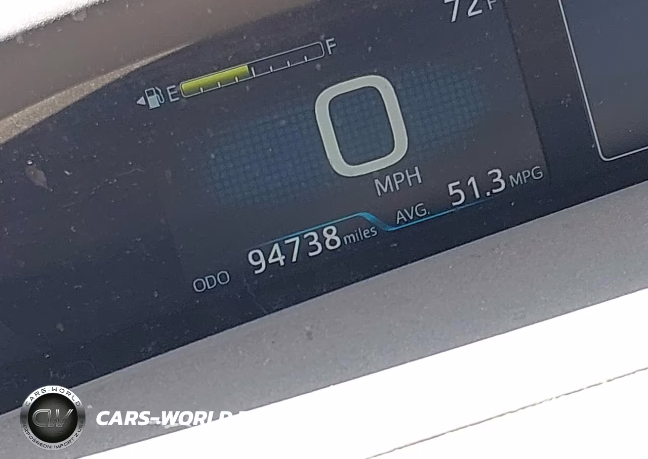 2021 Toyota Prius Le VIN:JTDKAMFU6M3134054 - 15