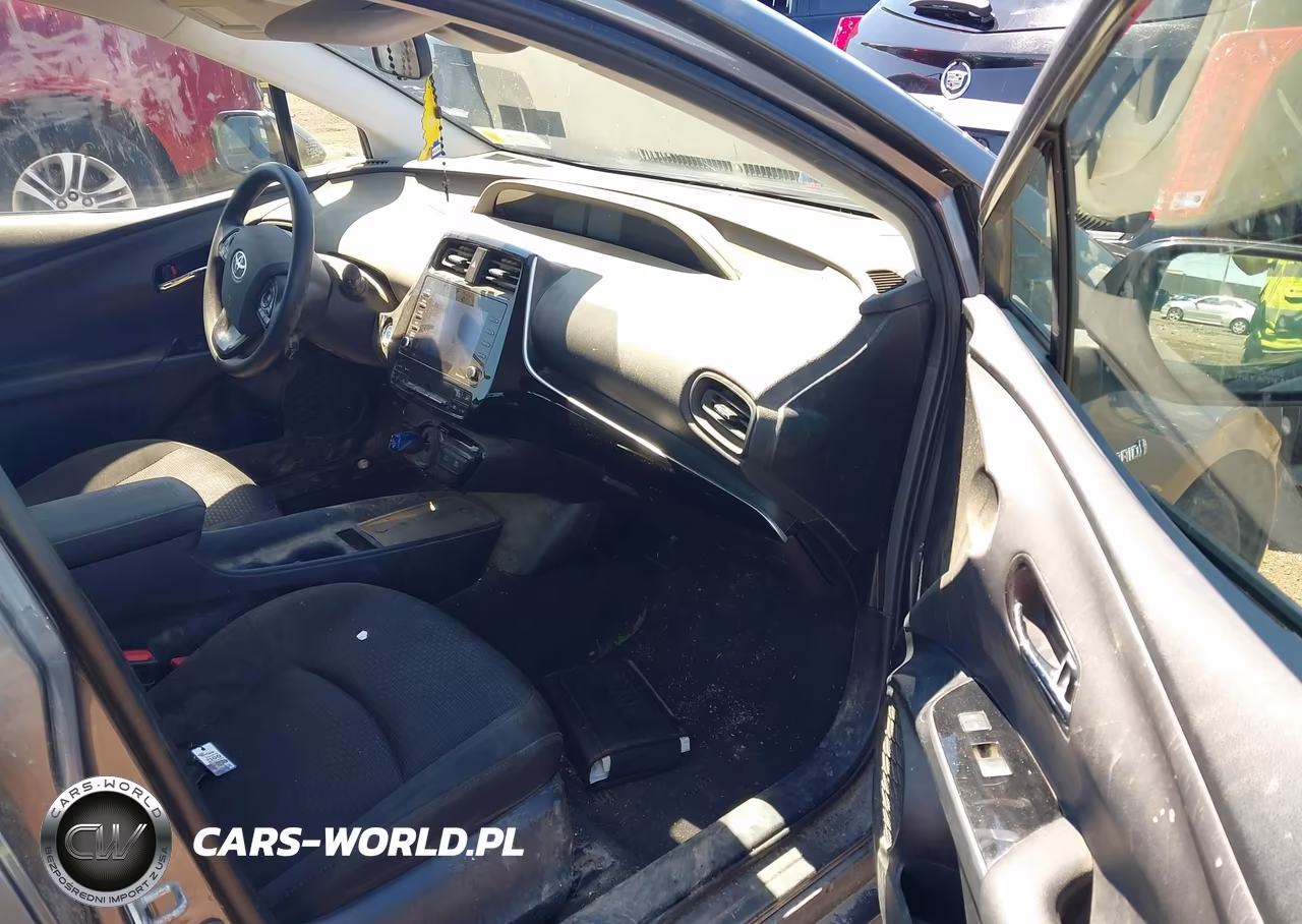 2021 Toyota Prius Le VIN:JTDKAMFU6M3134054 - 5