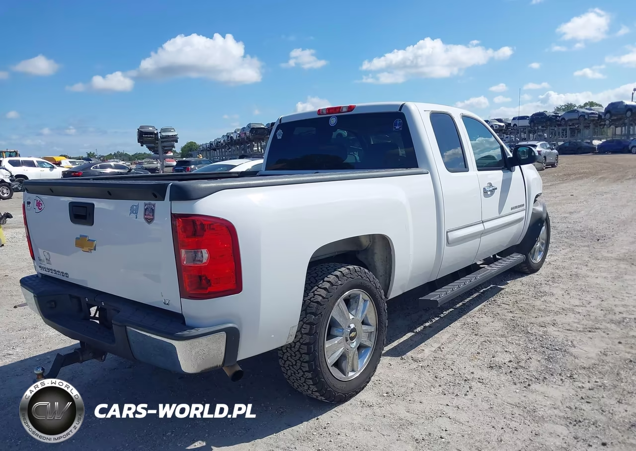 2013 Chevrolet Silverado 1500 Lt VIN:1GCRCSE05DZ289509 - 4