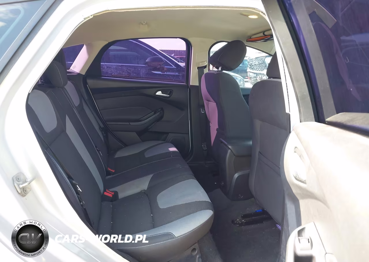 2014 Ford Focus Se VIN:1FADP3K25EL354881 - 8