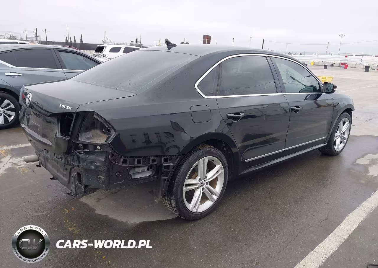 2015 Volkswagen Passat 1.8T Se VIN:1VWBT7A30FC071060 - 4