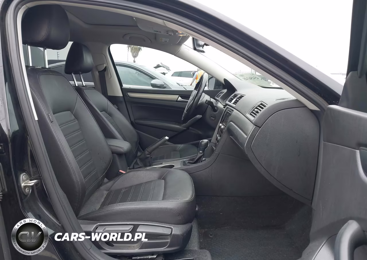 2015 Volkswagen Passat 1.8T Se VIN:1VWBT7A30FC071060 - 5