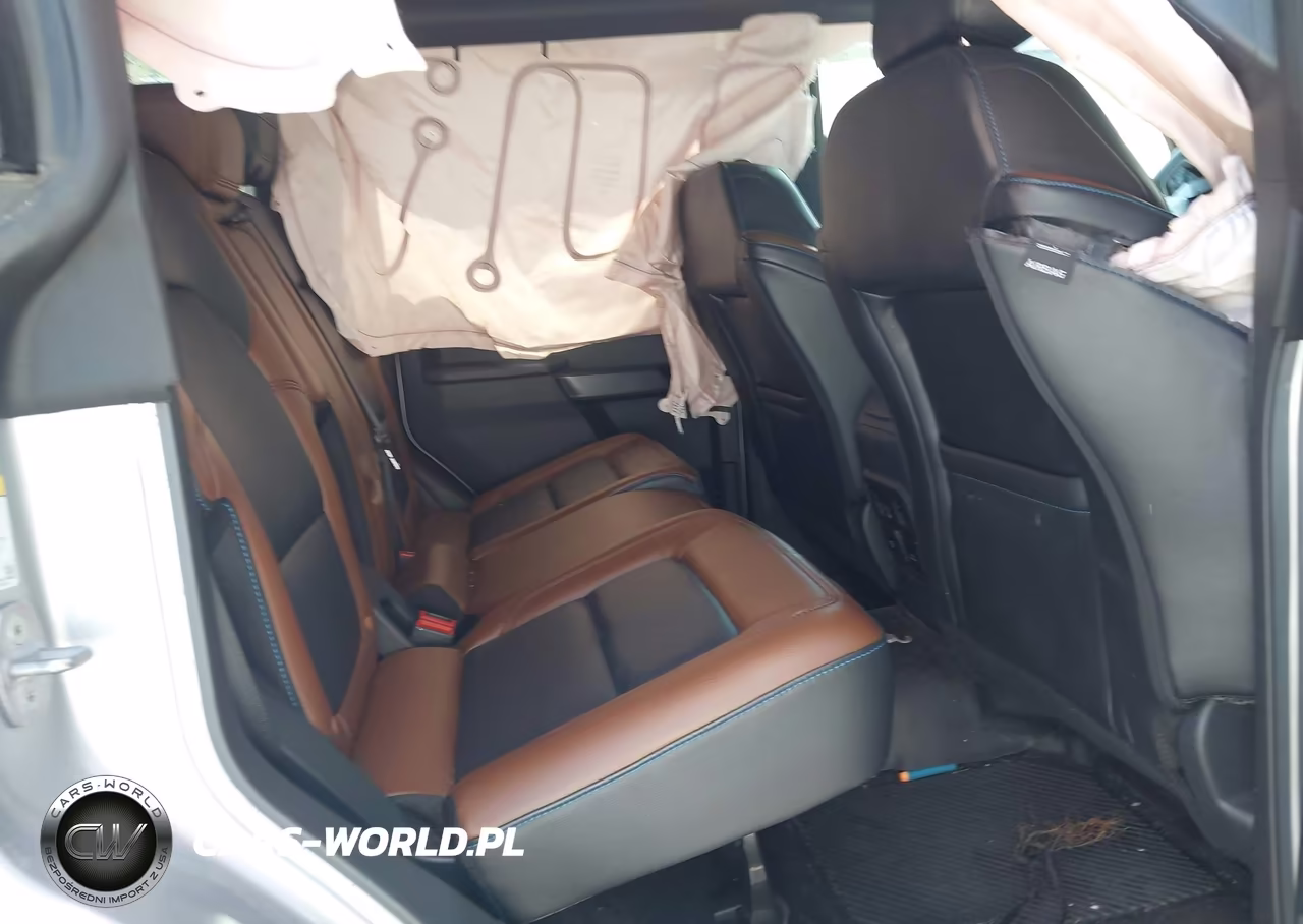 2024 Ford Bronco Outer Banks VIN:1FMDE8BH9RLB42827 - 8