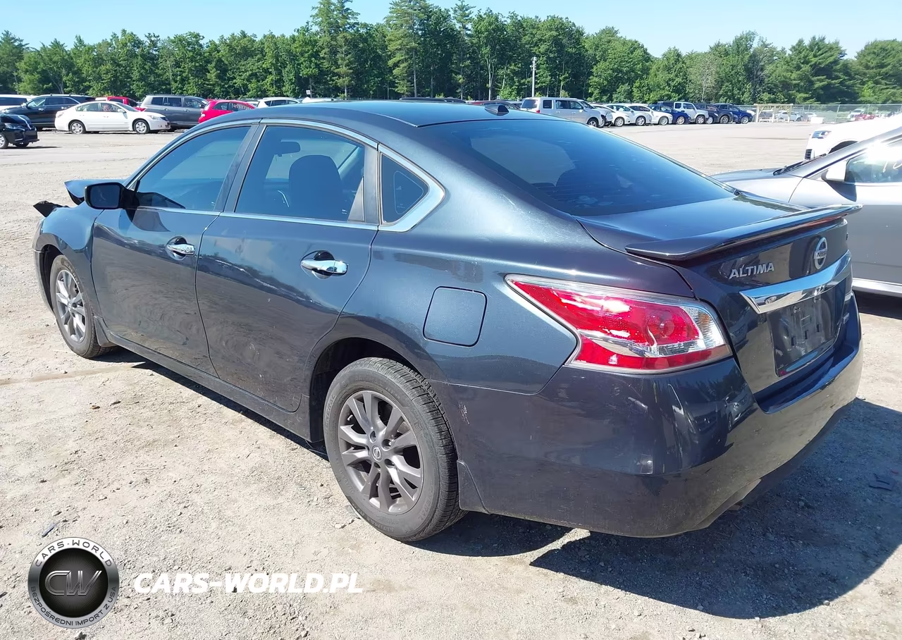 2015 Nissan Altima 2.5 S VIN:1N4AL3AP3FC580513 - 3
