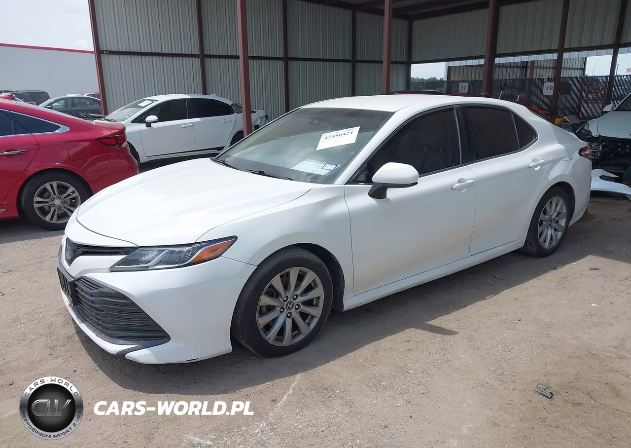 2018 Toyota Camry Le VIN:JTNB11HKXJ3029051 - 2