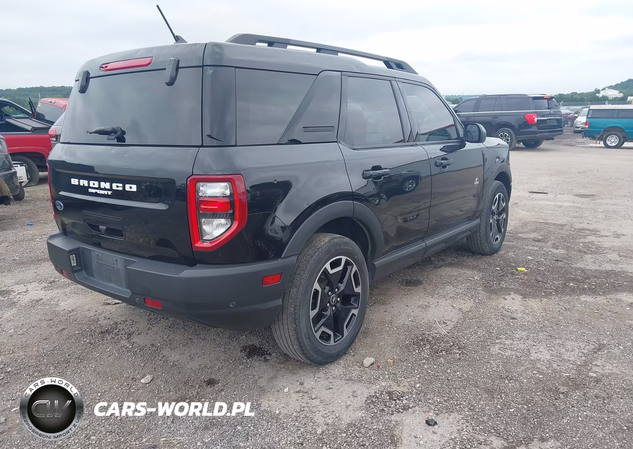 2023 Ford Bronco Sport Outer Banks VIN:3FMCR9C62PRD52011 - 4