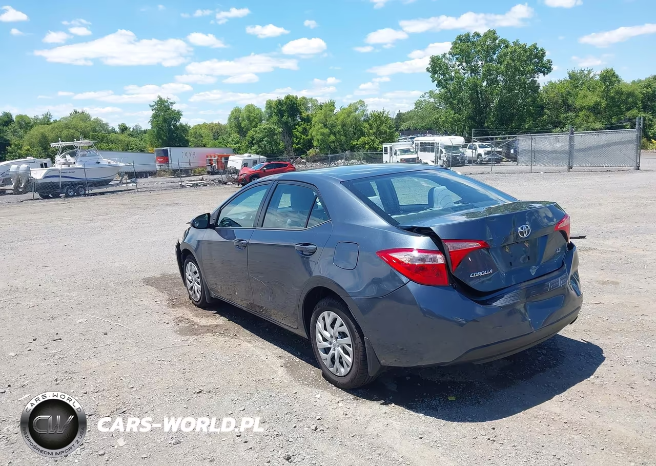 2018 Toyota Corolla Le VIN:2T1BURHE6JC097410 - 3
