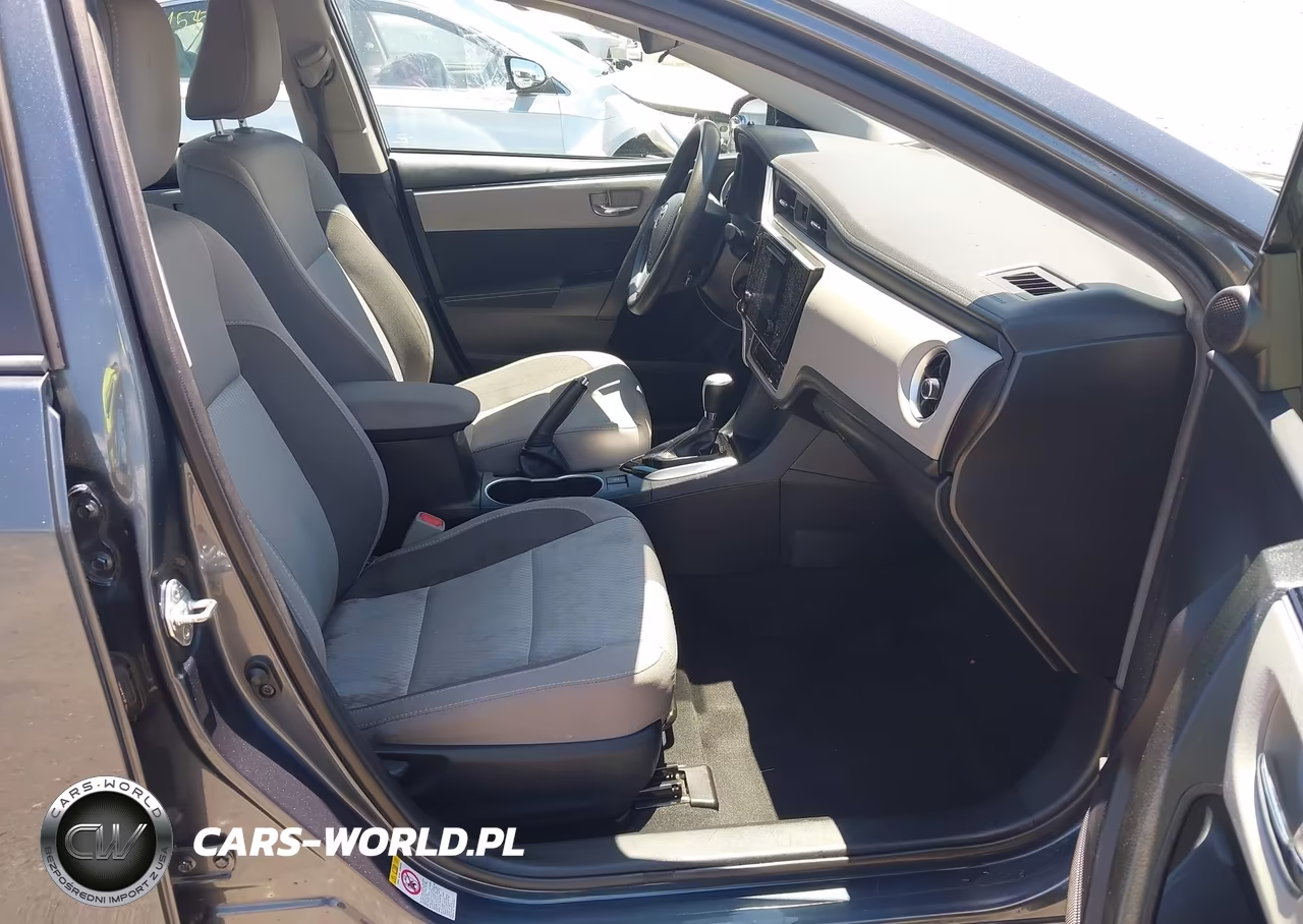 2018 Toyota Corolla Le VIN:2T1BURHE6JC097410 - 5