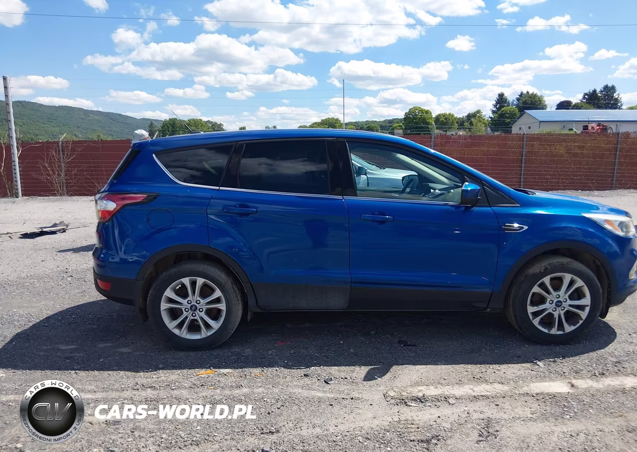 2017 Ford Escape Se VIN:1FMCU9G9XHUA56912 - 13