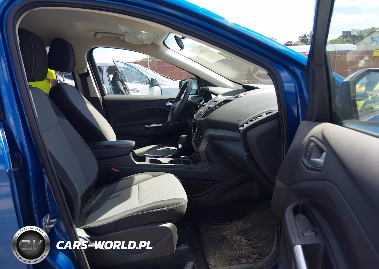 2017 Ford Escape Se VIN:1FMCU9G9XHUA56912 - 5