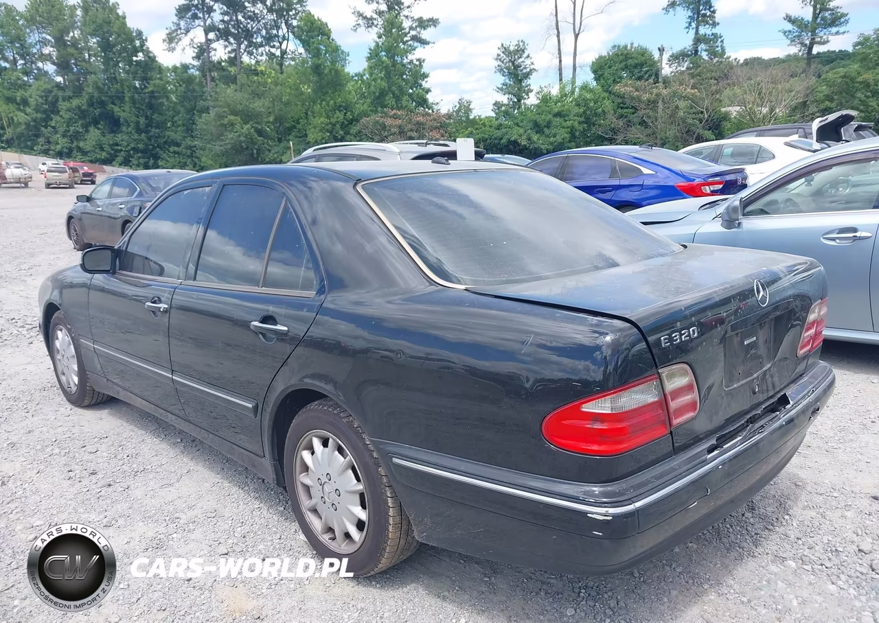 2000 Mercedes-Benz E 320 VIN:WDBJF65J8YB115094 - 3