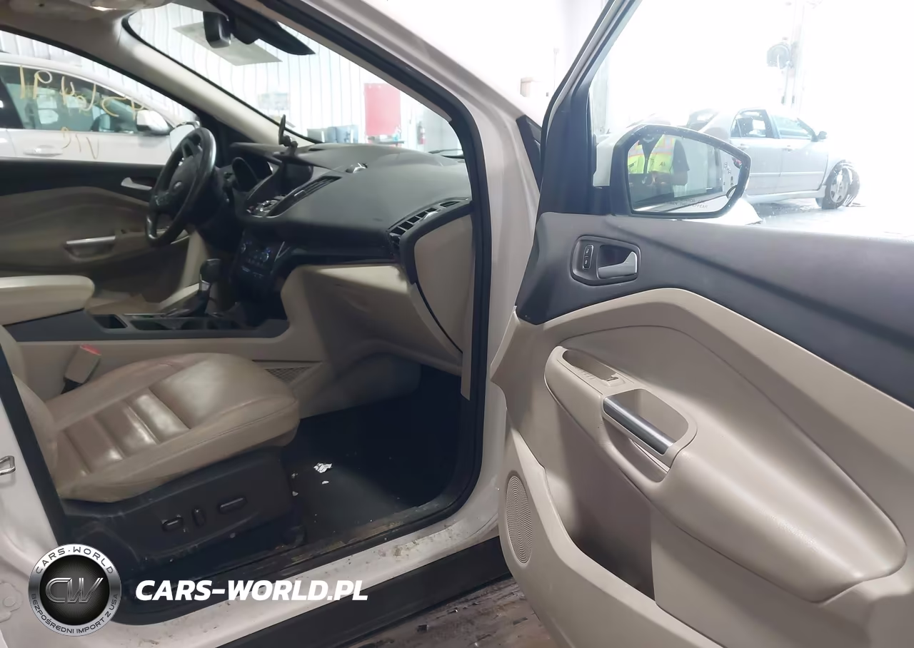 2017 Ford Escape Titanium VIN:1FMCU0JD5HUC48084 - 5