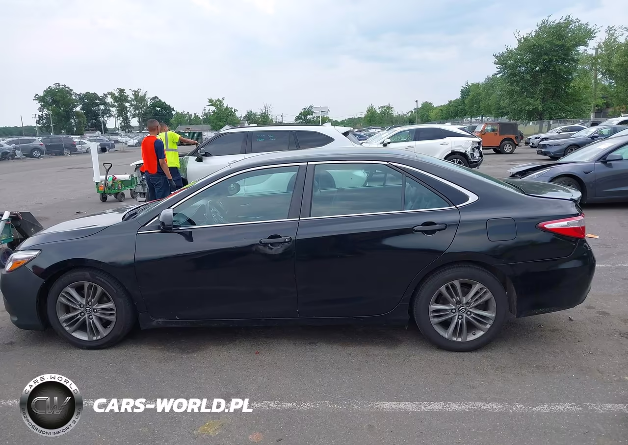 2015 Toyota Camry Se VIN:4T1BF1FK8FU489833 - 14