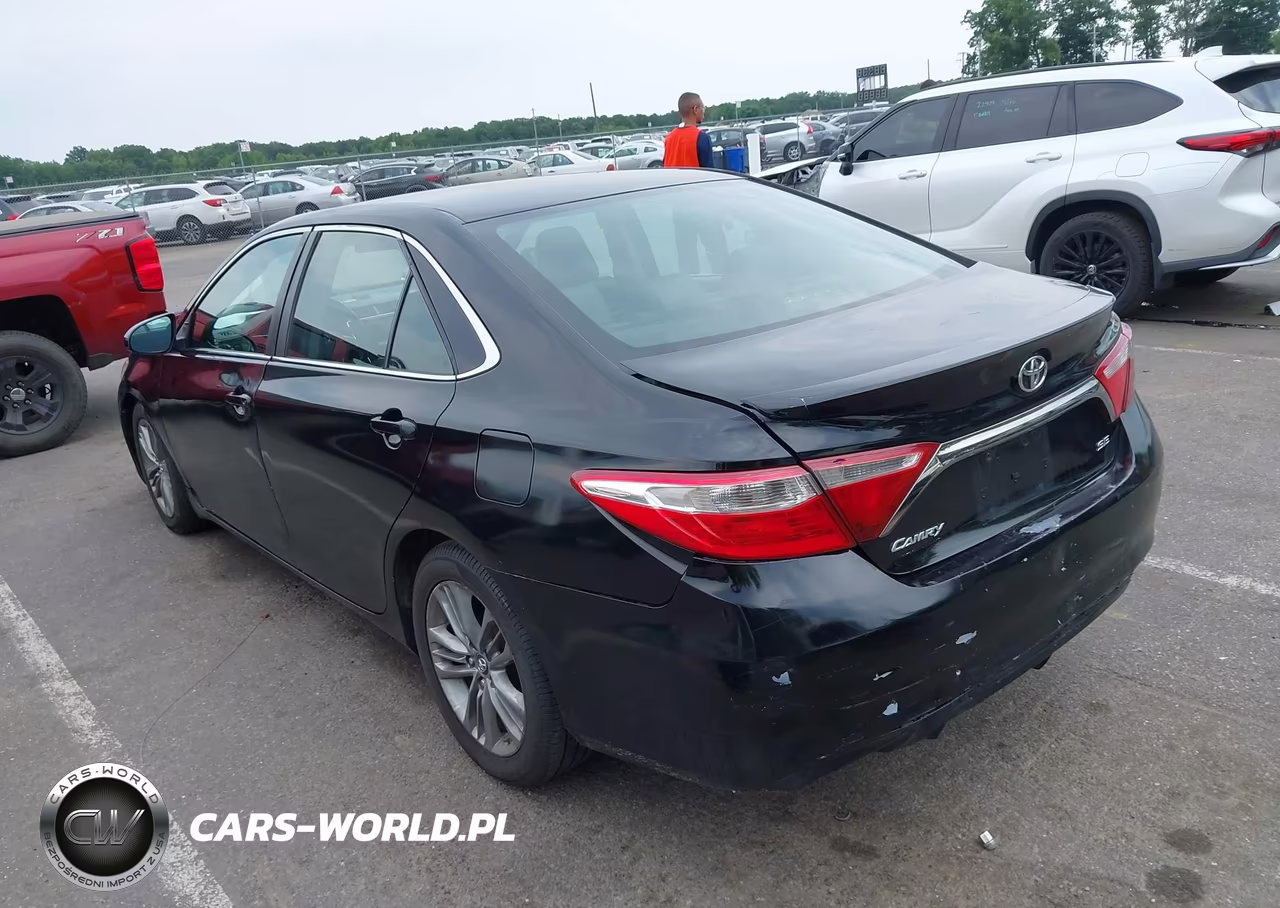2015 Toyota Camry Se VIN:4T1BF1FK8FU489833 - 3