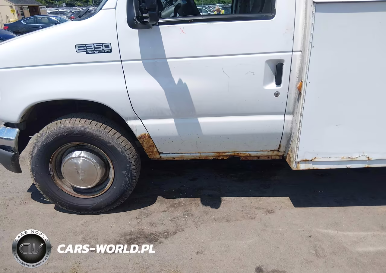 2003 Ford E-350 Cutaway Standard VIN:1FDSE35LX3HB18380 - 18