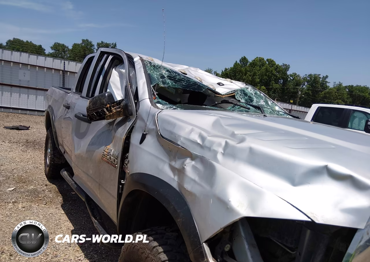 2018 Ram 2500 VIN:3C6UR5CL9JG378512 - 6