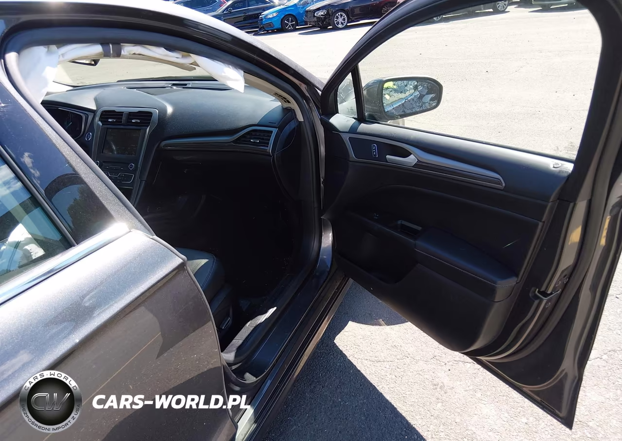 2018 Ford Fusion Se VIN:3FA6P0HD5JR195405 - 5