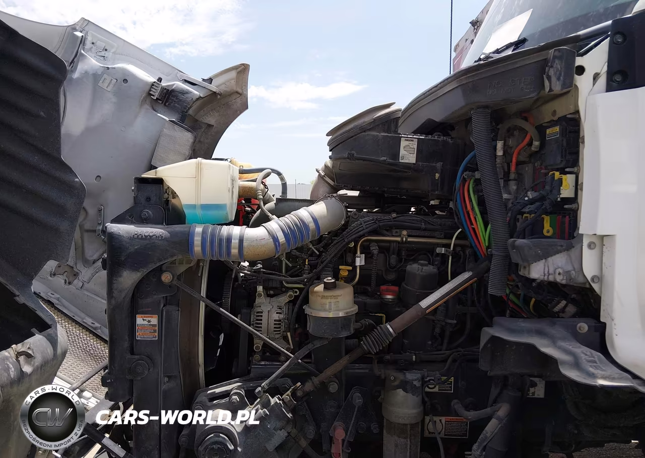 2020 Kenworth T680 VIN:1XKYDP9X1LJ312220 - 9