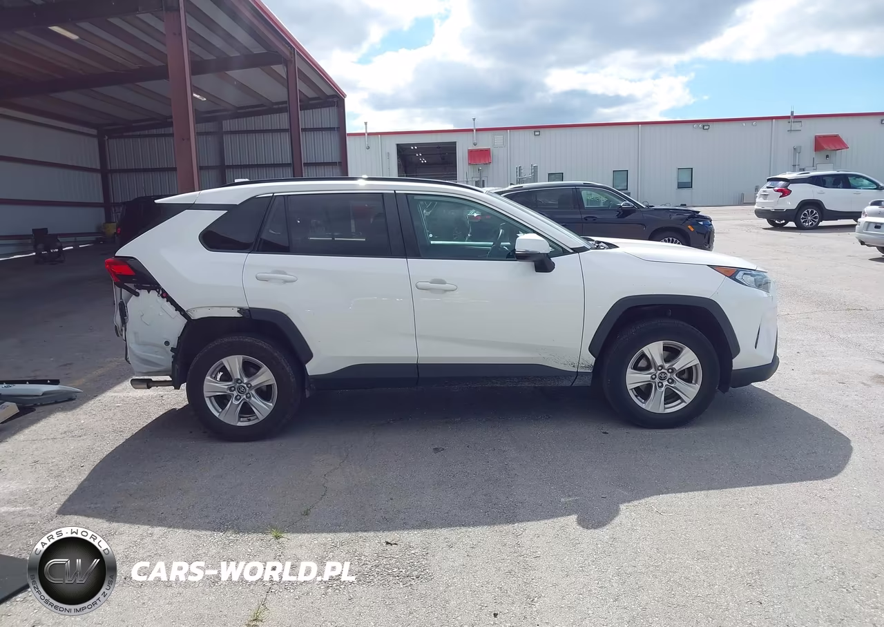 2021 Toyota Rav4 Xle VIN:2T3P1RFV5MW154398 - 14