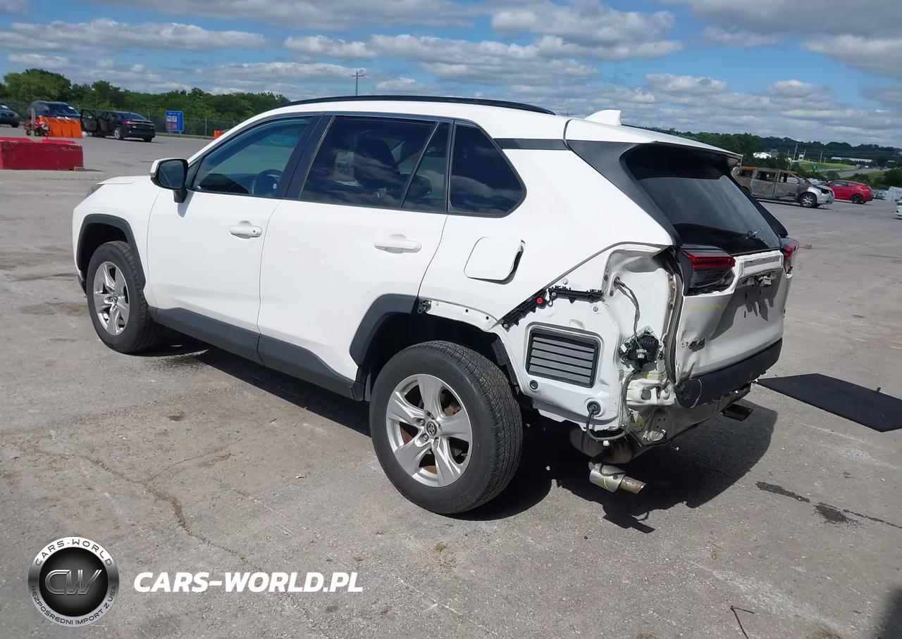 2021 Toyota Rav4 Xle VIN:2T3P1RFV5MW154398 - 3