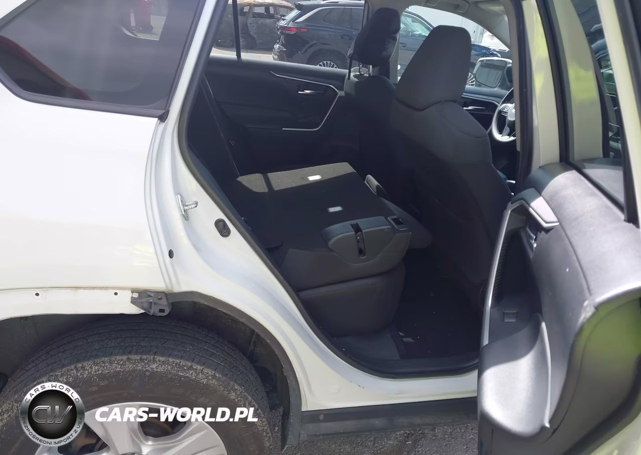 2021 Toyota Rav4 Xle VIN:2T3P1RFV5MW154398 - 8
