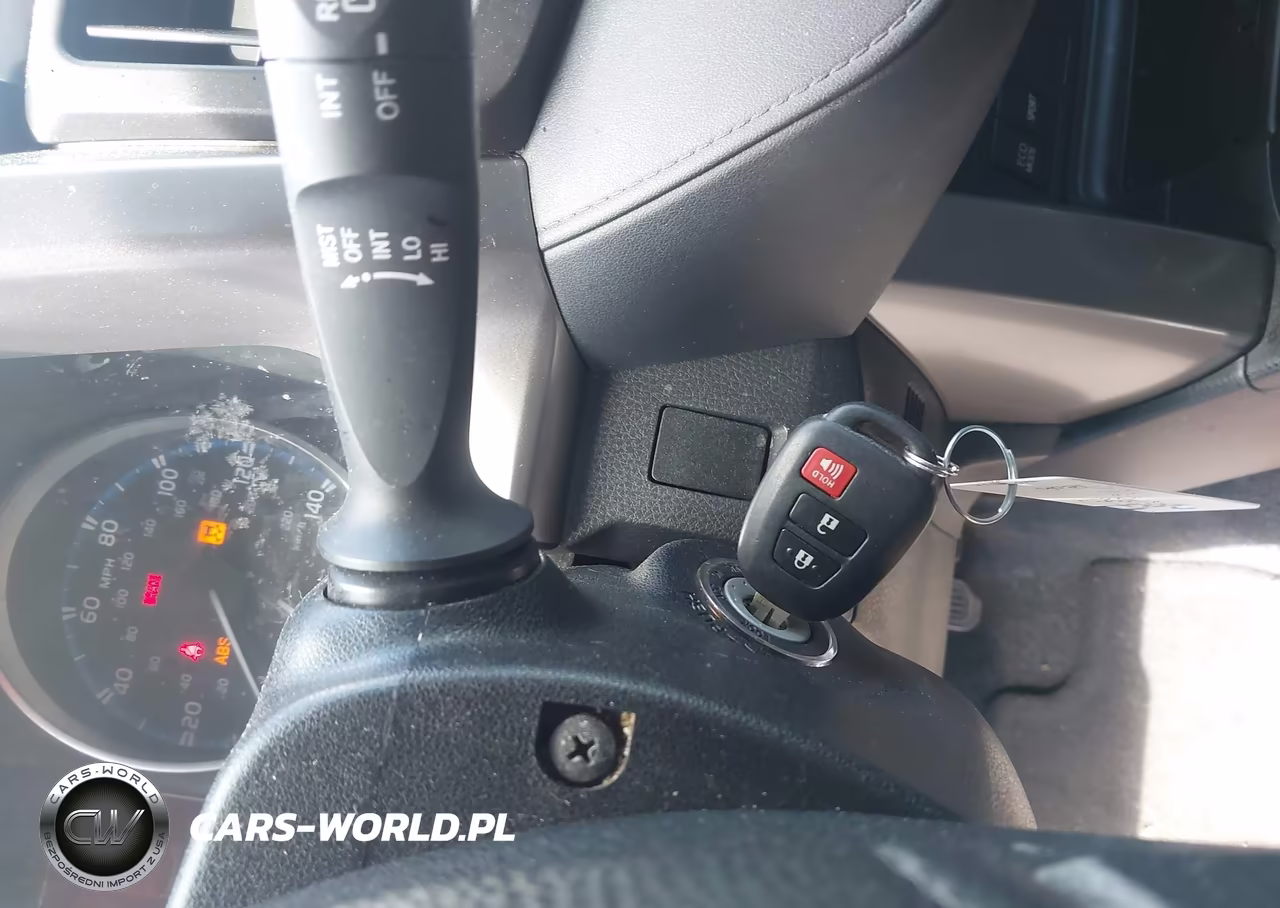 2017 Toyota Rav4 Le VIN:JTMZFREV0HJ130641 - 11