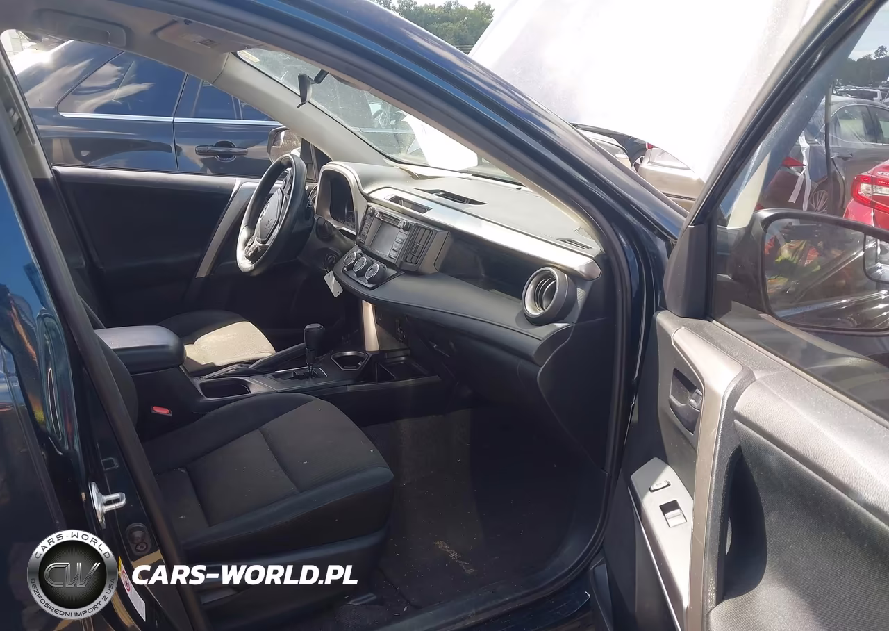 2017 Toyota Rav4 Le VIN:JTMZFREV0HJ130641 - 5