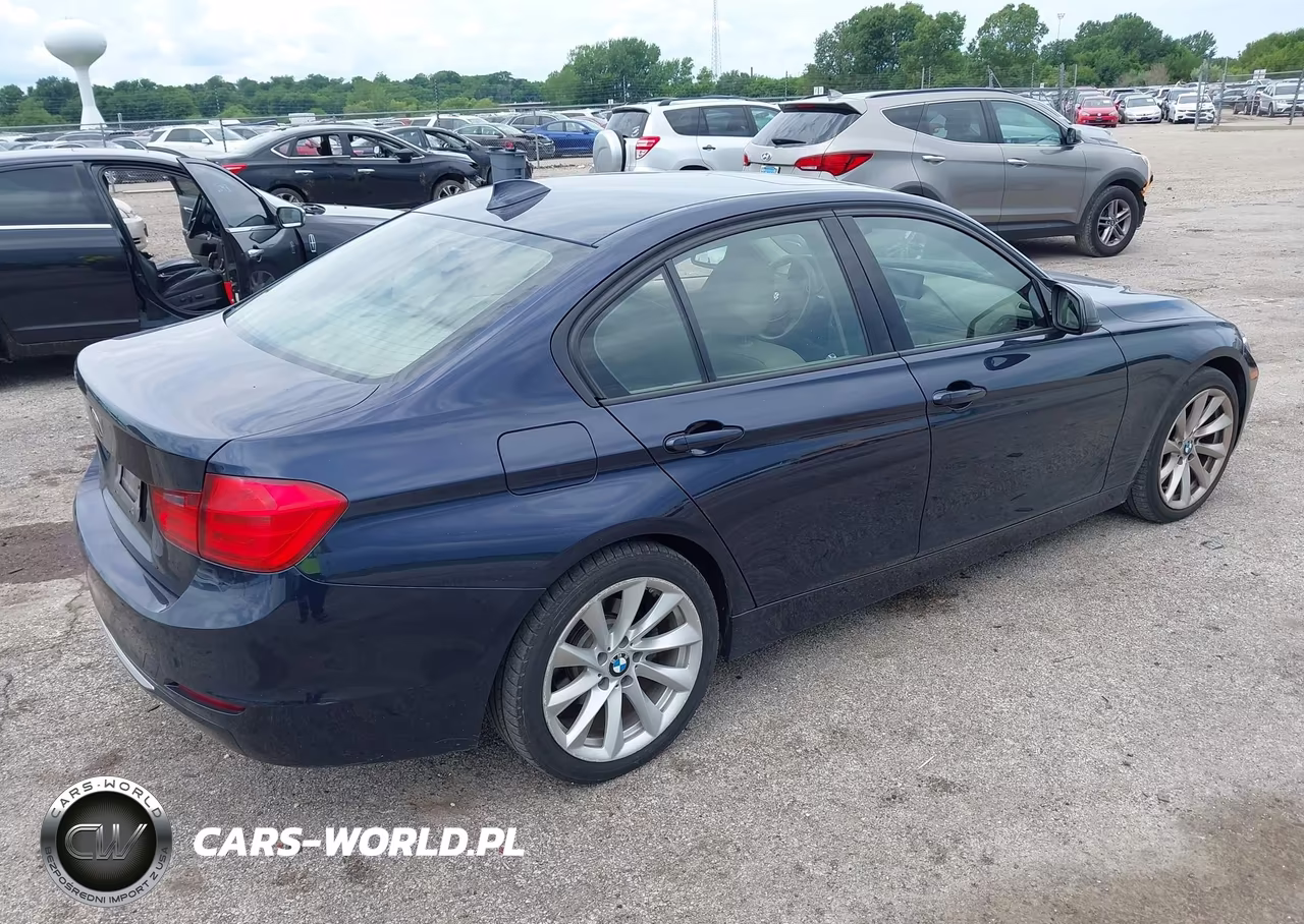 2013 BMW 328I xDrive VIN:WBA3B3C53DJ698665 - 4