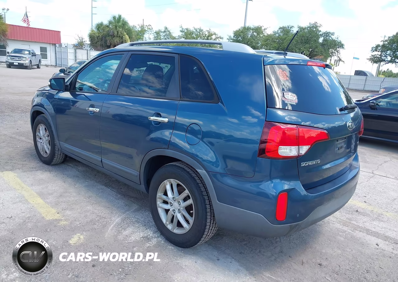 2014 Kia Sorento Lx VIN:5XYKT3A64EG504640 - 3