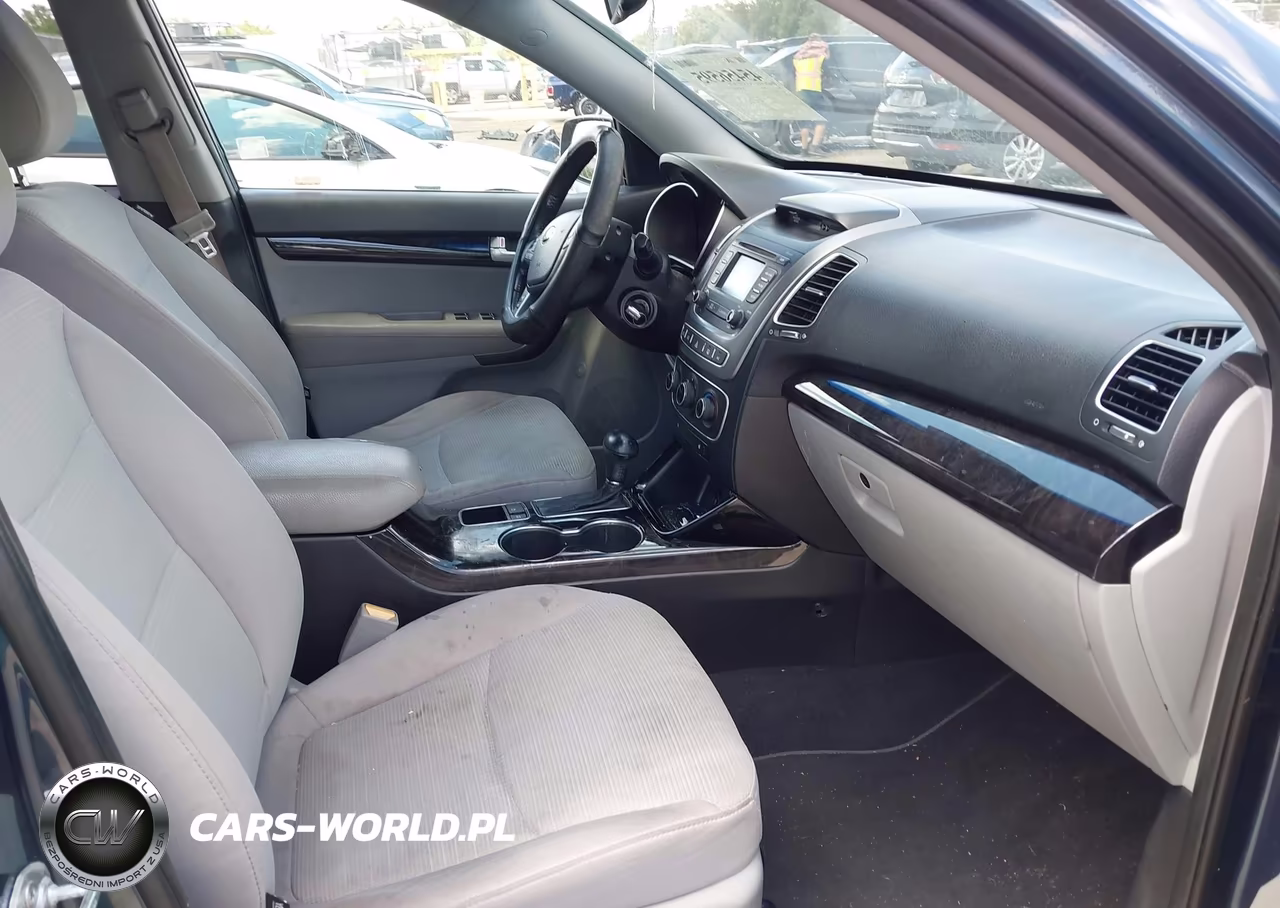 2014 Kia Sorento Lx VIN:5XYKT3A64EG504640 - 5