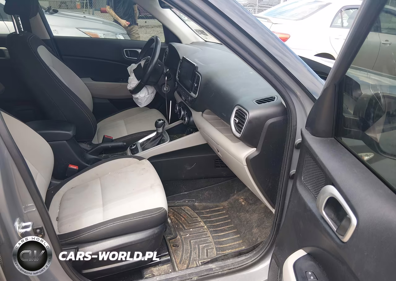 2022 Hyundai Venue Sel VIN:KMHRC8A30NU137490 - 5