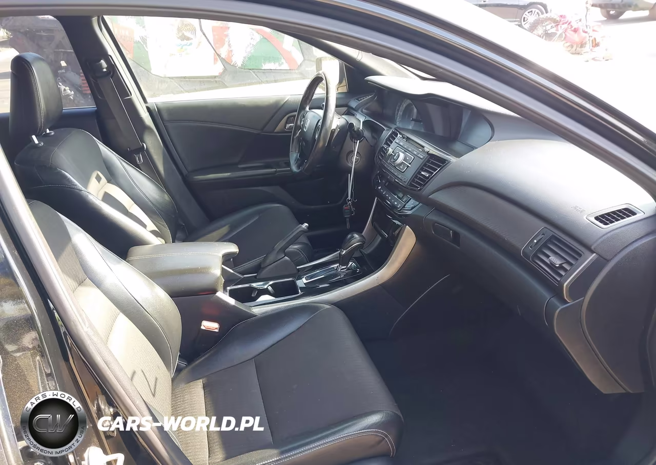 2016 Honda Accord Sport VIN:1HGCR2F56GA070805 - 5