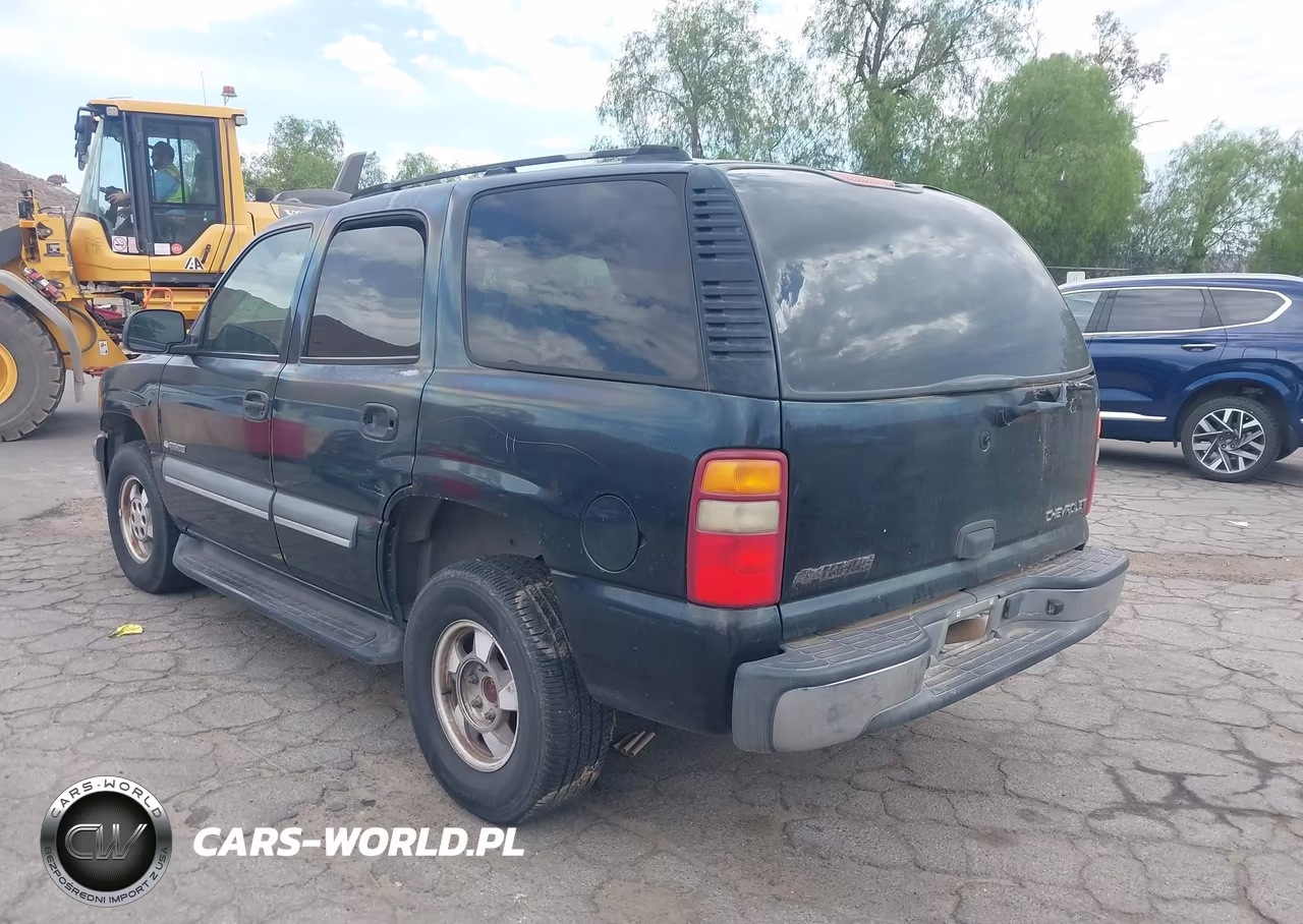 2003 Chevrolet Tahoe Ls VIN:1GNEC13V73R235996 - 3