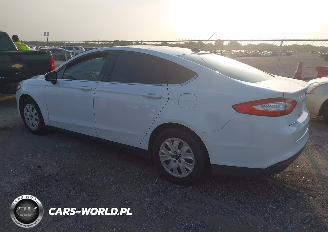 2014 Ford Fusion S VIN:1FA6P0G78E5386613 - 3