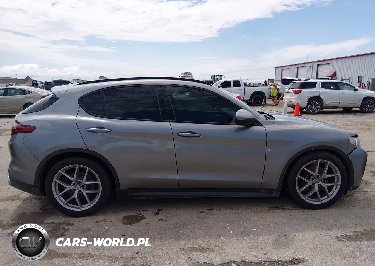 2018 Alfa Romeo Stelvio Ti Sport Awd VIN:ZASFAKNN2J7B79388 - 14