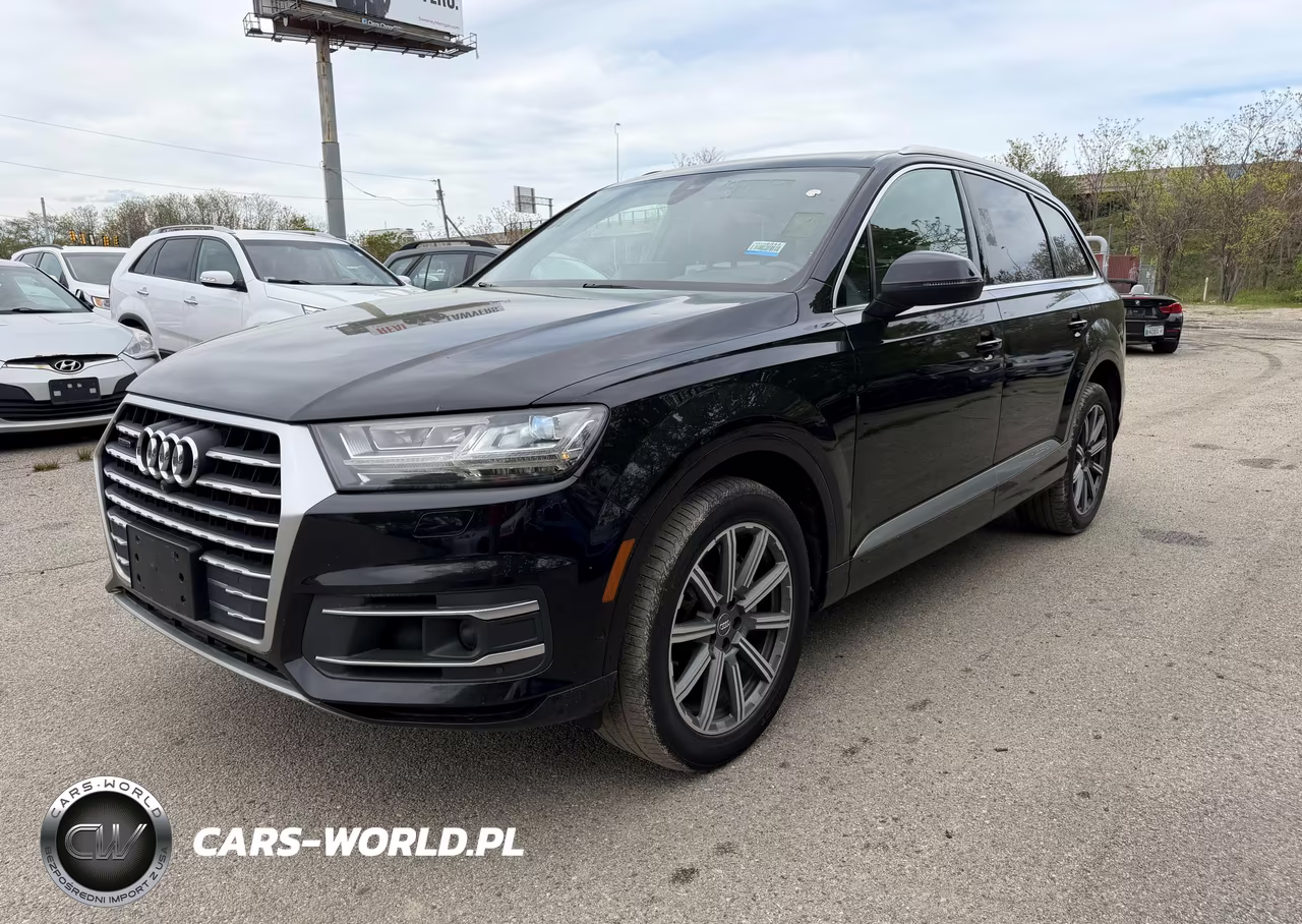 2019 Audi Q7 Premium Plus VIN:WA1LAAF7XKD008942 - 2