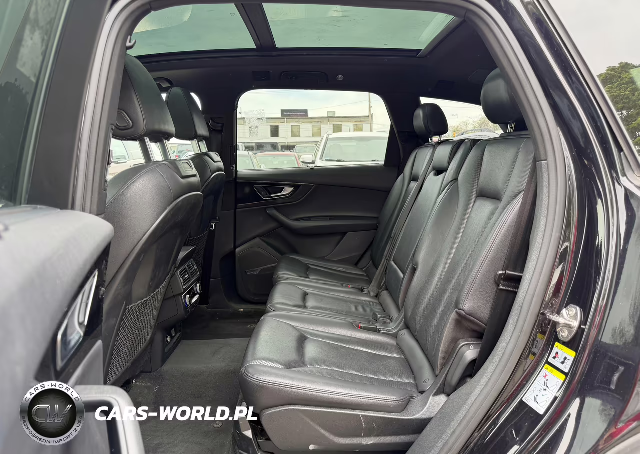2019 Audi Q7 Premium Plus VIN:WA1LAAF7XKD008942 - 7