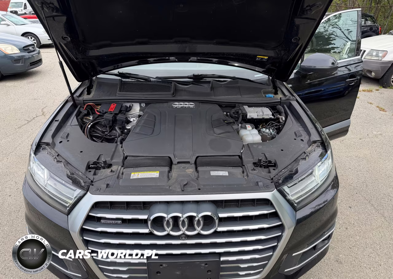 2019 Audi Q7 Premium Plus VIN:WA1LAAF7XKD008942 - 9