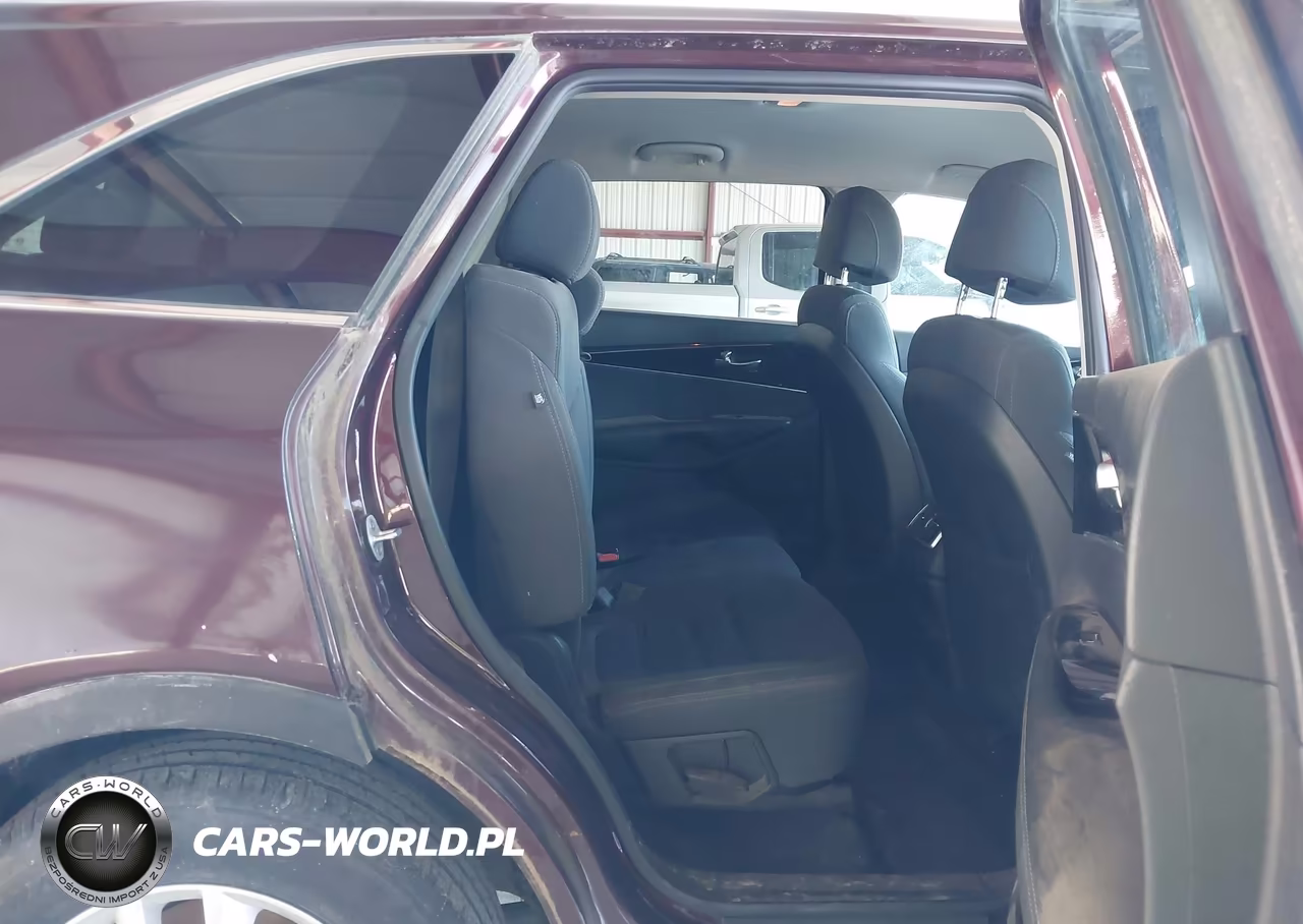 2017 Kia Sorento 3.3L Lx VIN:5XYPG4A52HG222007 - 8