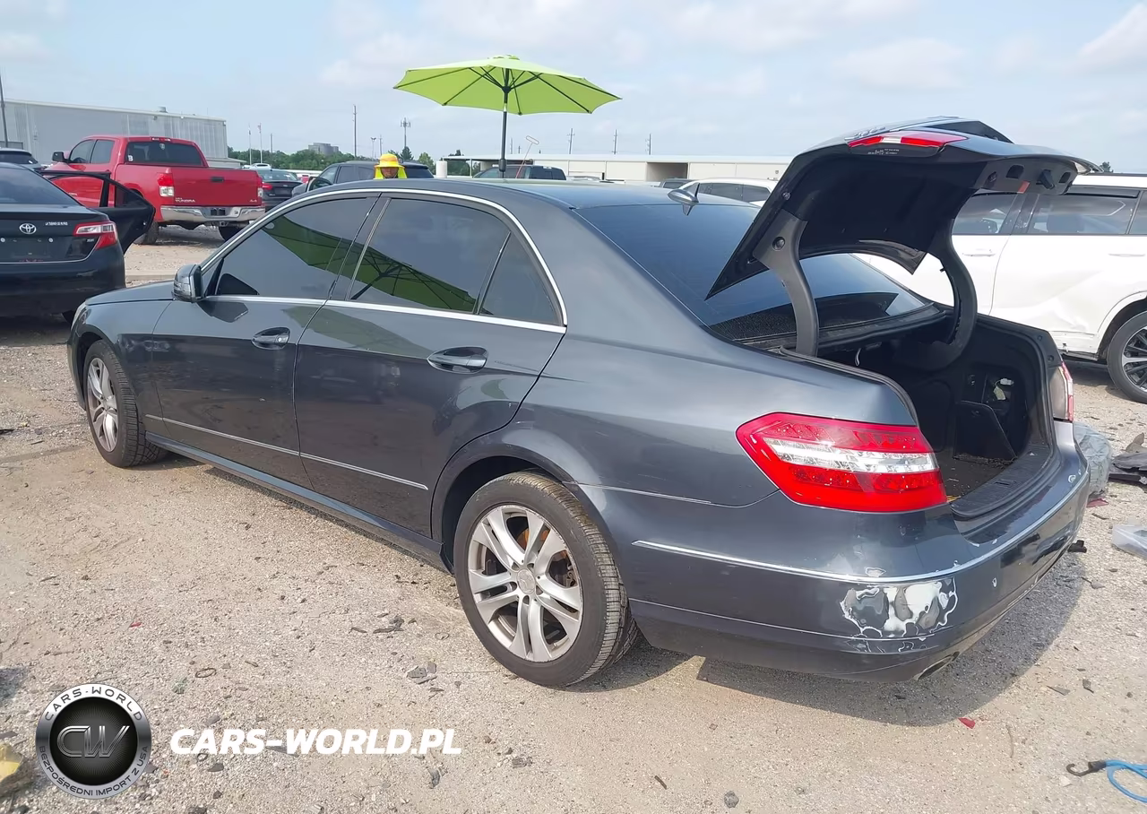 2010 Mercedes-Benz E 350 VIN:WDDHF5GBXAA036334 - 3