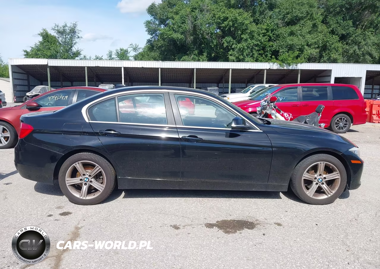 2015 BMW 328I xDrive VIN:WBA3B5G58FNS13969 - 13