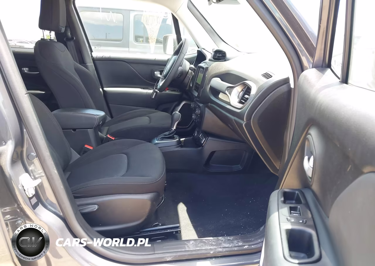 2023 Jeep Renegade Latitude 4X4 VIN:ZACNJDB10PPP68532 - 5