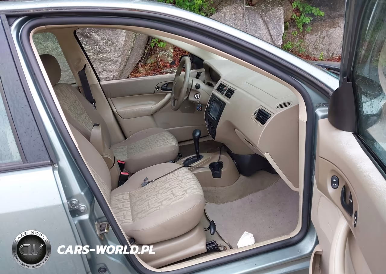 2005 Ford Focus Zx4 VIN:1FAFP34N55W201352 - 5