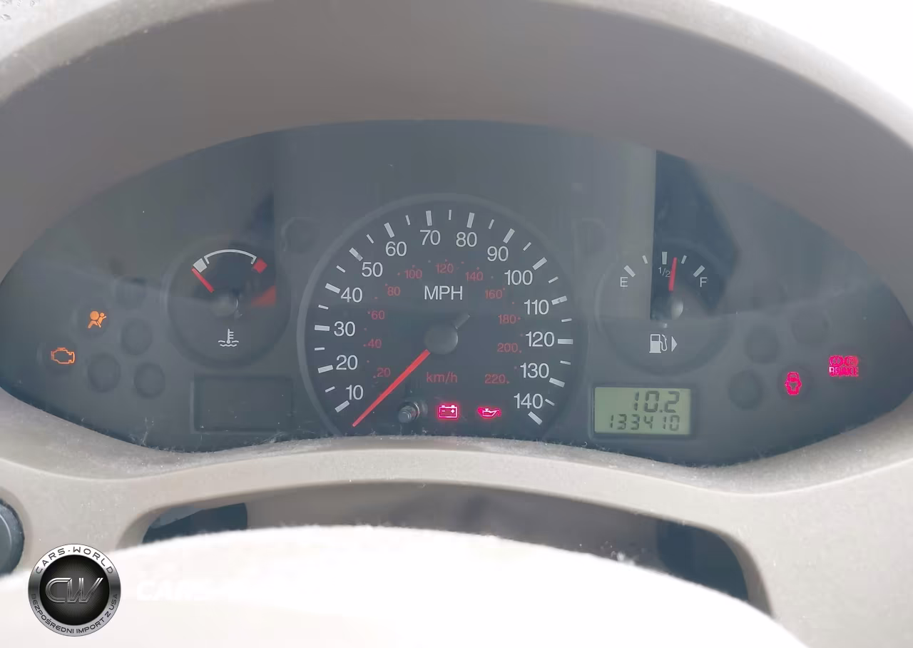 2005 Ford Focus Zx4 VIN:1FAFP34N55W201352 - 7